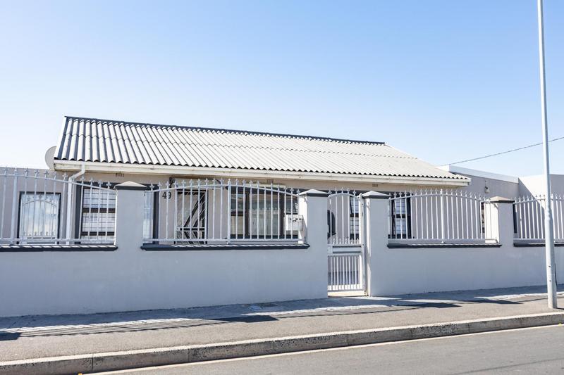 3 Bedroom Property for Sale in Belgravia Western Cape